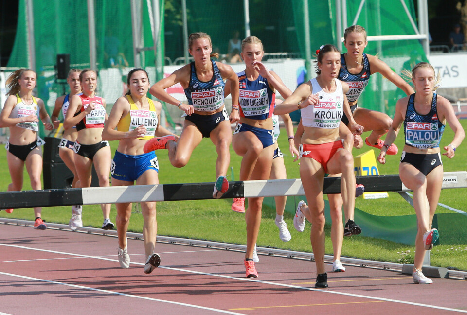 U23-EM: Sterk 4. plass til Engesæth Modin på 3000 meter hinder Hinder_fem_i_tet_AZ3T7022.jpg
