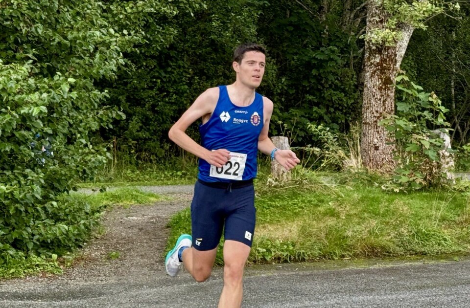 Arne Kalland-Olsen vant 10 km. Haugesunderen har gjort ålesunder av seg, etter noen år i Bergen. Foto: Helge Fuglseth Arne Kalland-Olsen vant 10 km. Haugesunderen har gjort ålesunder av seg, etter noen år i Bergen. Foto: Helge Fuglseth