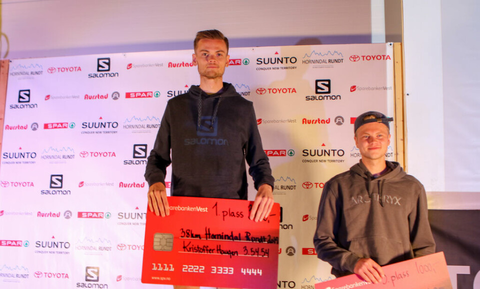 Kristoffer Haugen og Live Sollid vant Hornindal Rundt 38 km Premieutdeling_08_38km_herrer.jpg