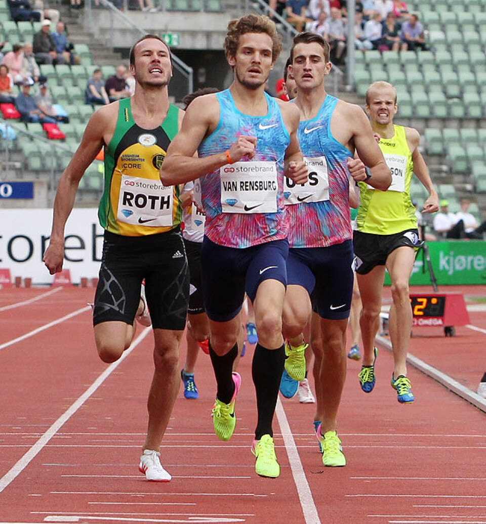 Andreas Roth nr. 2 på 800 m - sørafrikansk vinner løp på 1.48,98 800m_menn_innspurt_A20G8787.jpg