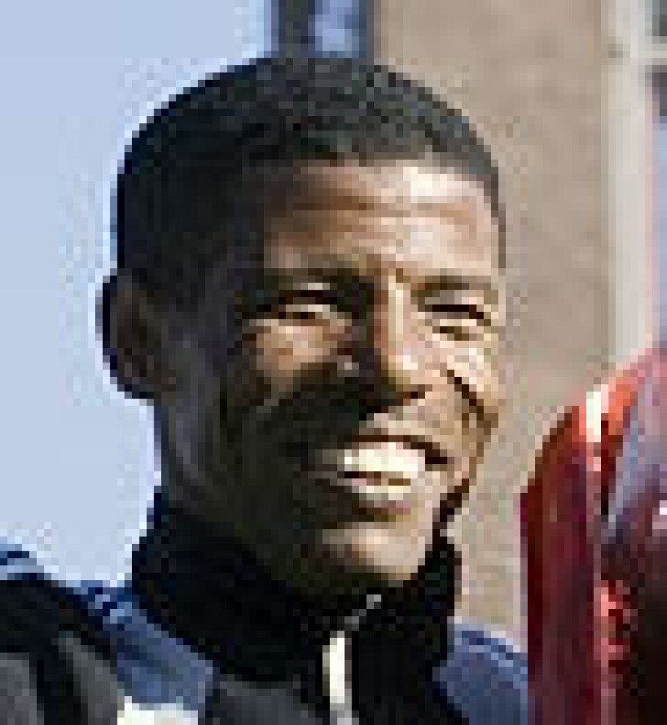 ING AMSTERDAM MARATHON,16 OKTOBER 2005 �Haile Gebreselassie heeft vandaag tijdens de 30e ING Amsterdam Marathon een nieuw parcours record gevestigd. Met een tijd van 2:06:20 verbeterde hij het vorig jaar gelopen record van 2:06:23 van Robert Cheboror. ( CapitalPhotos / Gerald v Daalen ING AMSTERDAM MARATHON,16 OKTOBER 2005 �Haile Gebreselassie heeft vandaag tijdens de 30e ING Amsterdam Marathon een nieuw parcours record gevestigd. Met een tijd van 2:06:20 verbeterde hij het vorig jaar gelopen record van 2:06:23 van Robert Cheboror. (