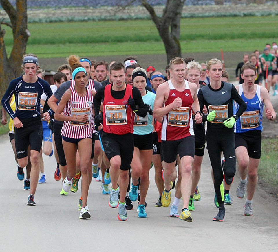 Karoline Bjerkeli Grøvdal med kjempeløp i Hytteplanmila - nå med 39 bilder 3km_Damepulja_mange_gutter_A20G5907.jpg