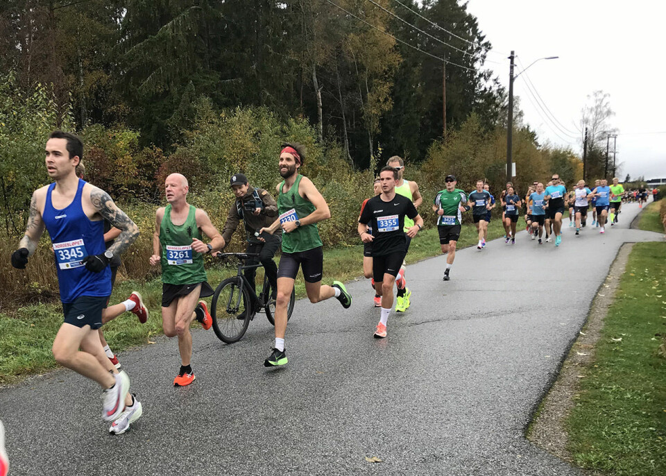 Fyldige felt og gode tider i Norgesløpet på Jessheim 10km-Andreas-Roenning-Tor-Fauske-og-Sindre-Buraas-IMG_0609.jpg