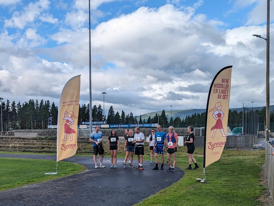 Solan Gundersens Bergmaraton i perfekt løpevær Trim start.jpg