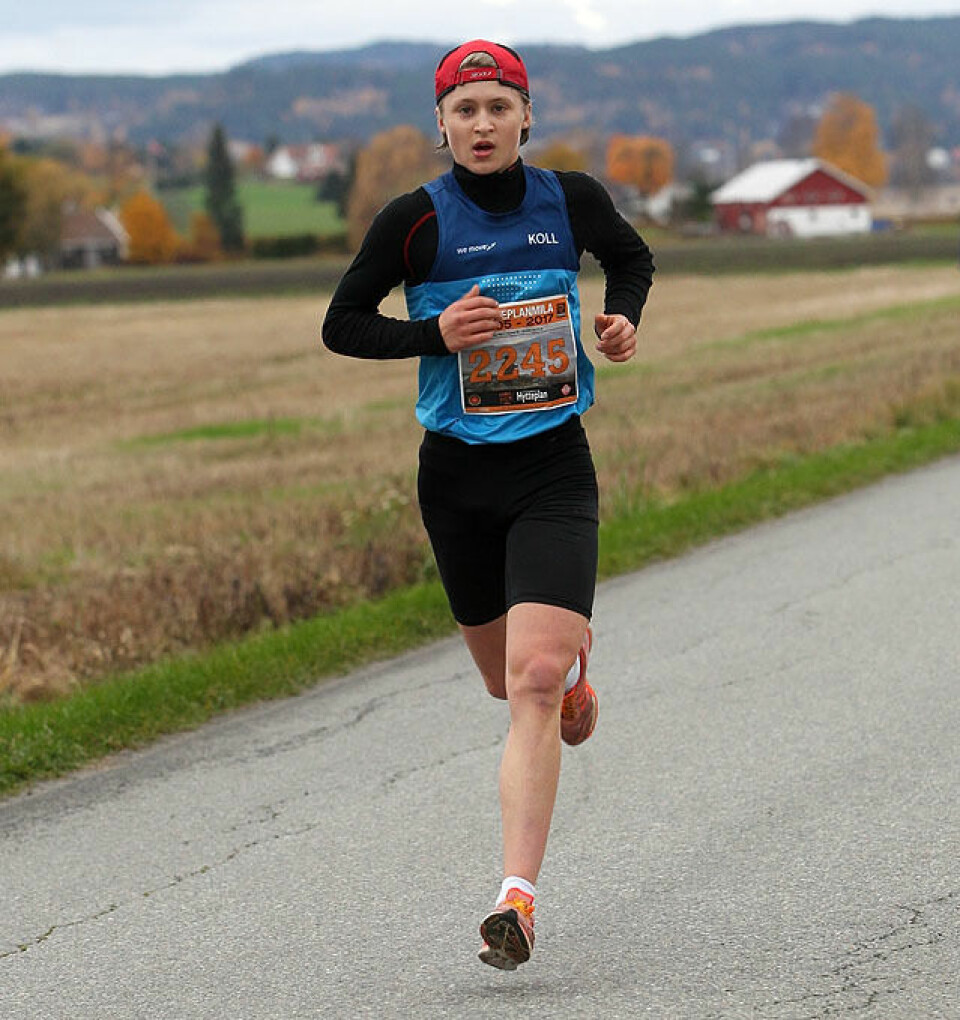 Karoline Bjerkeli Grøvdal med kjempeløp i Hytteplanmila - nå med 39 bilder 14-15aar_vinner_Filip_Meo_A20G6446.jpg