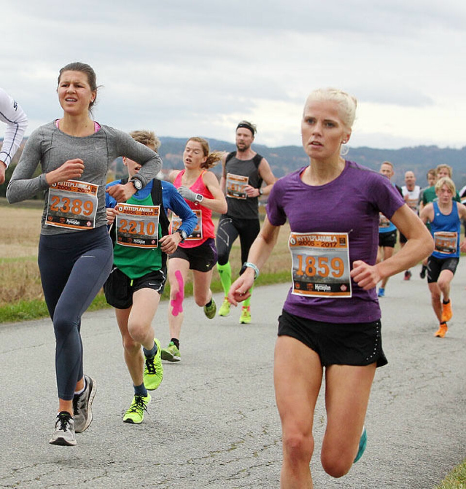 Karoline Bjerkeli Grøvdal med kjempeløp i Hytteplanmila - nå med 39 bilder Julie_Larsen_Carolina_Johnsson_Hilde_Aders_A20G6706.jpg