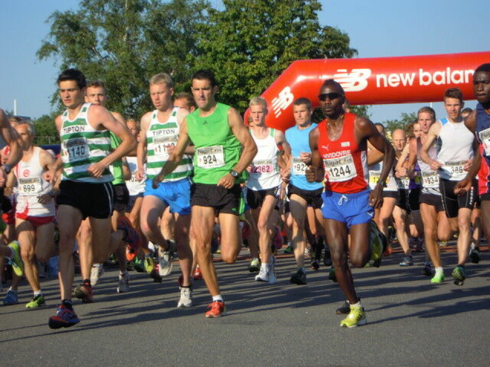 Etape Bornholm avsluttet med 10 km Skottane frå Tipton i tet - nr 1244 er ugandaren Samuel Lutabi som representerer danske Hvidovre.