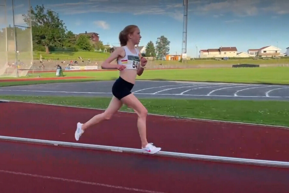 Sterk 10 000 meter av Sigurd Ruud Skjeseth og Eivind Øygard i Stadionmila Adele.png