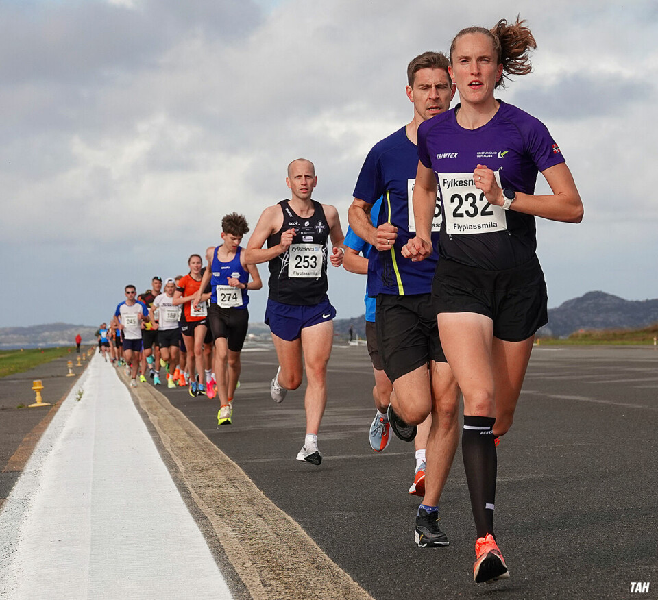 Narve Gilje Nordås vant Flyplassmila på Stord 10-km-vinner-kvinner-frida-reiersolmoen.jpg
