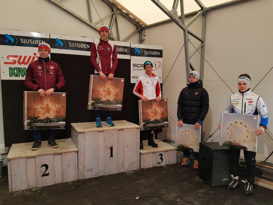 Henrik Fredriksen Aas med ski-o seier på Sjusjøen søndag Seierspall H17-20 s¢ndag.jpg