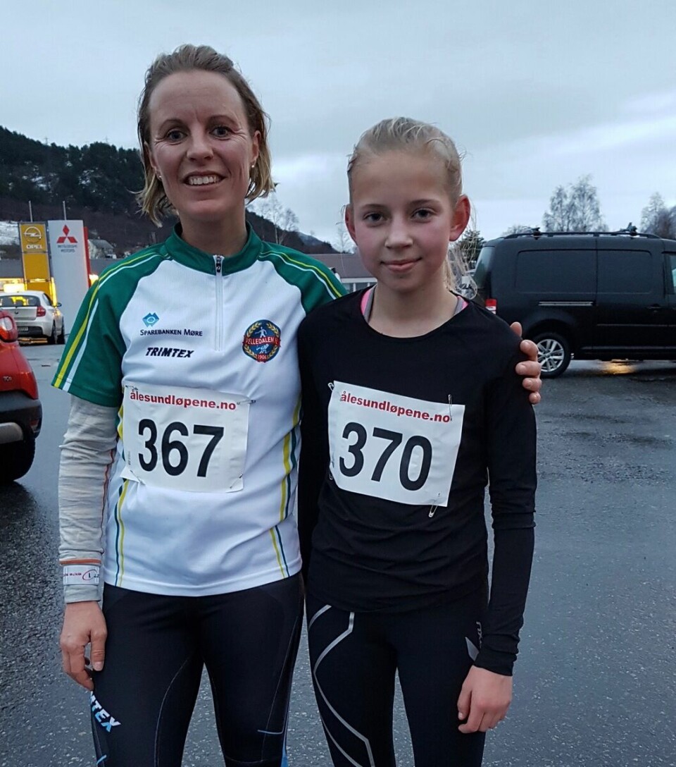 Andreas Vangsnes satte ny løyperekord på 5 km i Ålesund To_beste_kvinner_5km
