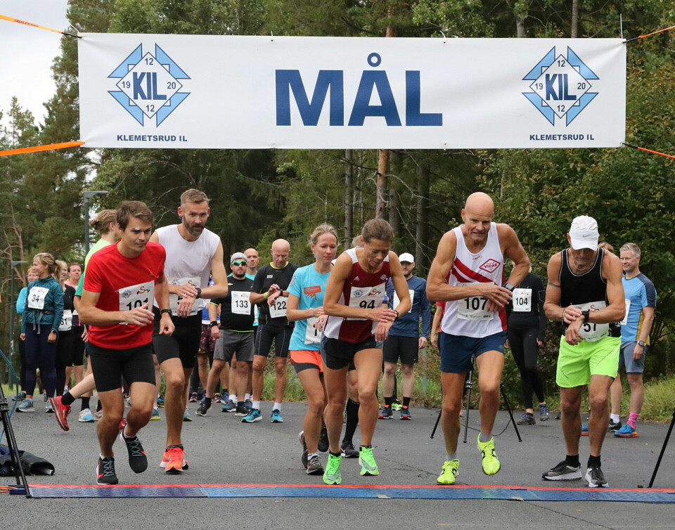 Jessica Gunnarsson og Eirik Methlie Hagen vant 10 kilometeren i Sørmila Start_10km_4S7A4136.jpg