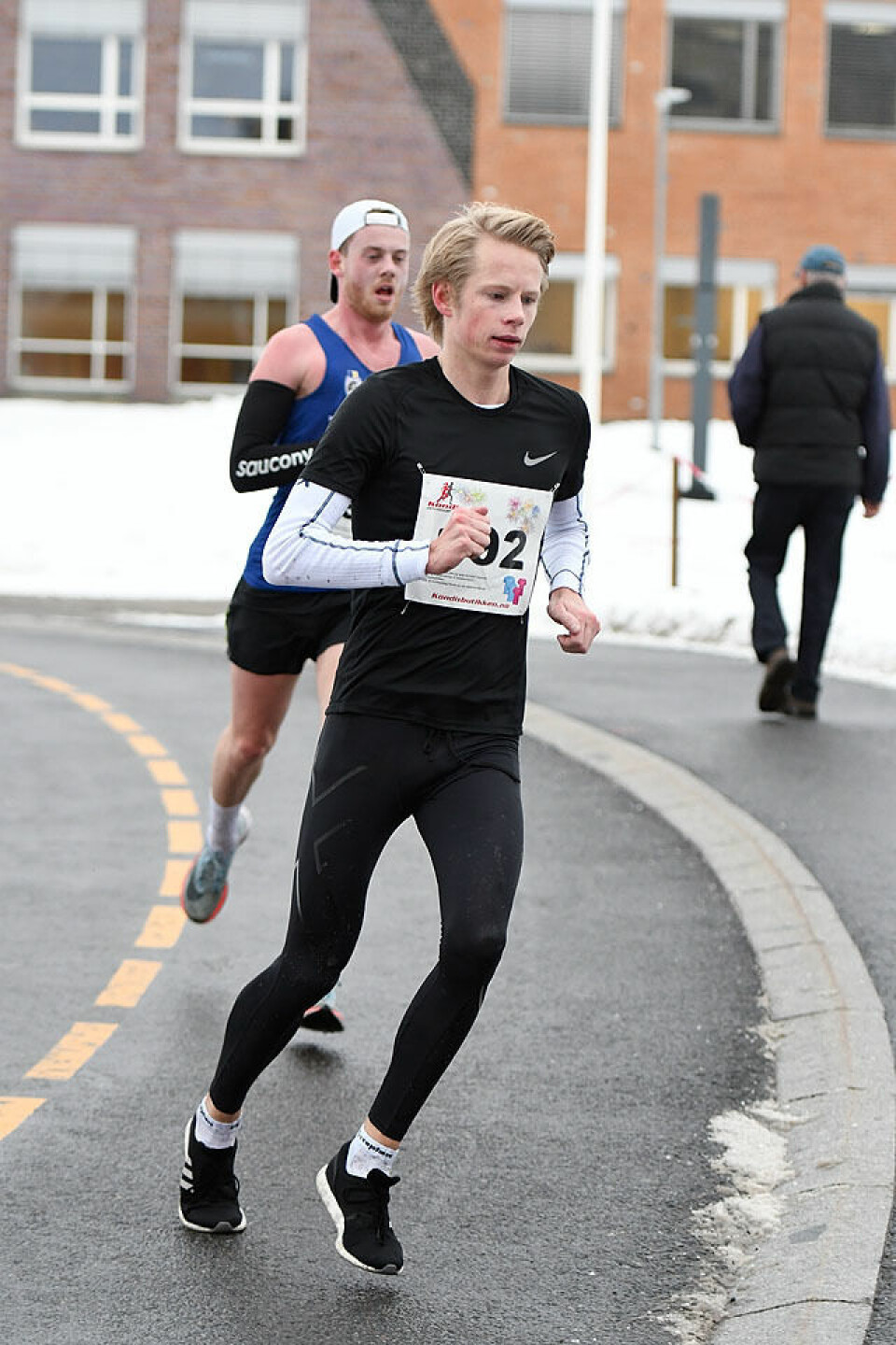 Eldbjørg Moxnes og Ole P. Fjeld vant Kondis' Nyttårsløp Ole_Petter_Fjeld_i_Tet_mot_Maal_50D4239.jpg