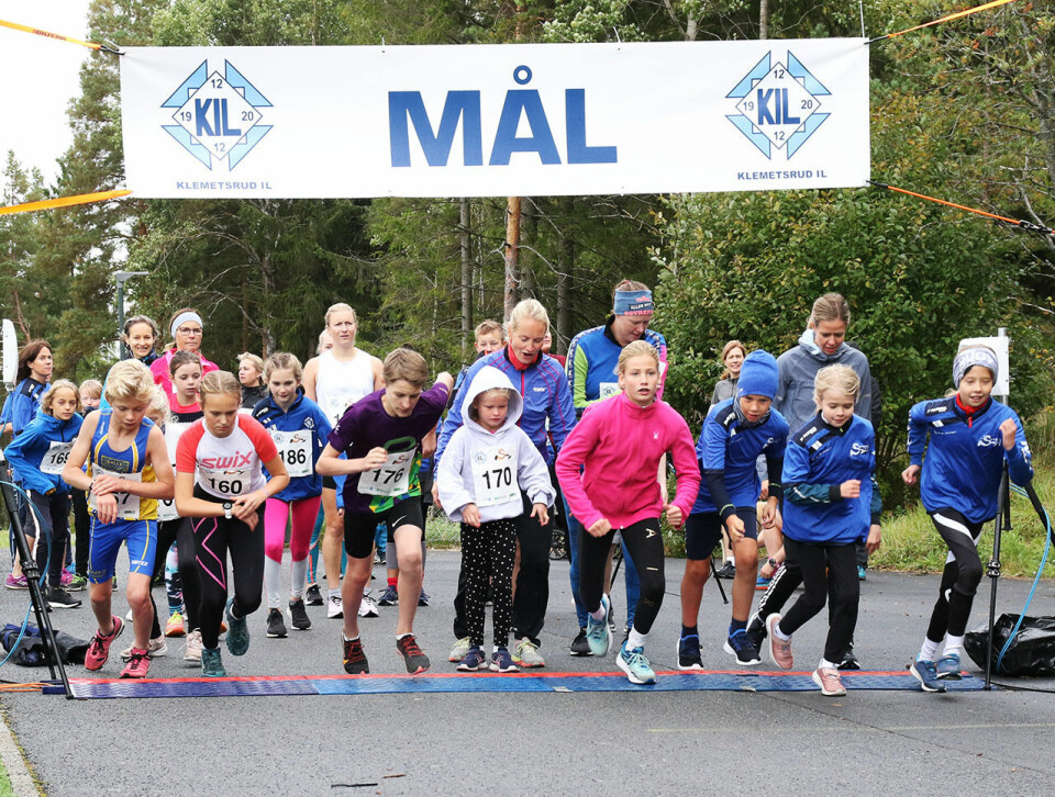 Jessica Gunnarsson og Eirik Methlie Hagen vant 10 kilometeren i Sørmila Start_5km_4S7A4130.jpg