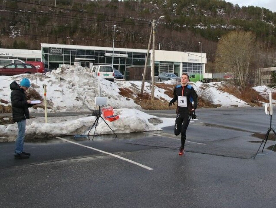 Bjørn Lundanes vant siste løp i Ålesund vinterkarusell Andreas_Vangsnes_Loepende