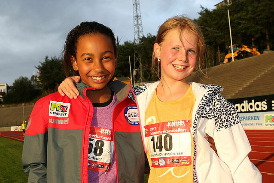 Isabel Hannisdal og Emma Sofie Christophersen er godt fornøyde etter å ha løpt 5 km i Sommerkarusellen. Isabel Hannisdal og Emma Sofie Christophersen er godt fornøyde etter å ha løpt 5 km i Sommerkarusellen.