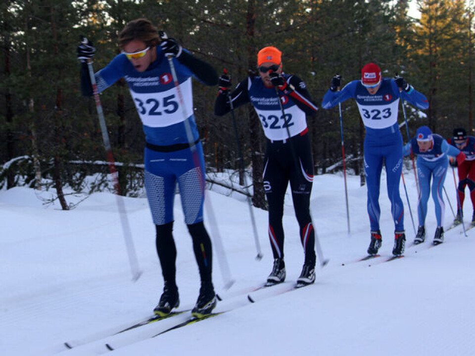 Teten 5 km ut i fjorårets renn der Christoffer Callesen drar foran Simen Engebretsen Nordli, Johan Edin, Fredrik Helgestad og Lars Bovold. Teten 5 km ut i fjorårets renn der Christoffer Callesen drar foran Simen Engebretsen Nordli, Johan Edin, Fredrik Helgestad og Lars Bovold.