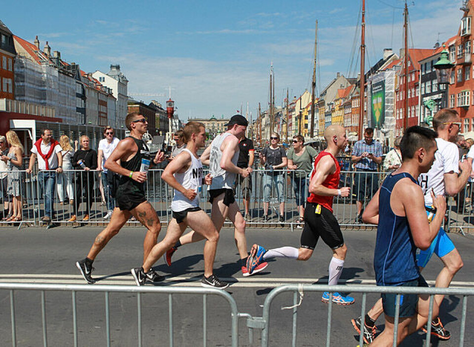 Lasse Blom nr. 10 og Ola Matre nr. 15 i København Maraton (oppdatert) Nyhav3_vid_begge_sider_A20G2516.jpg