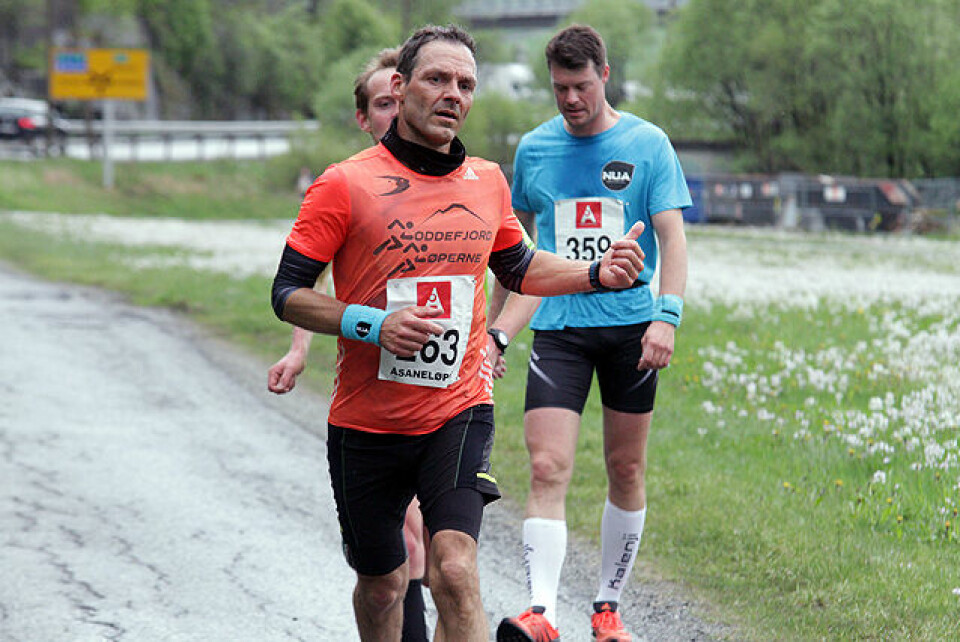 Sondre Øvre-Helland og Heidi Hestmark best i Åsaneløpet IMG_0443.jpg