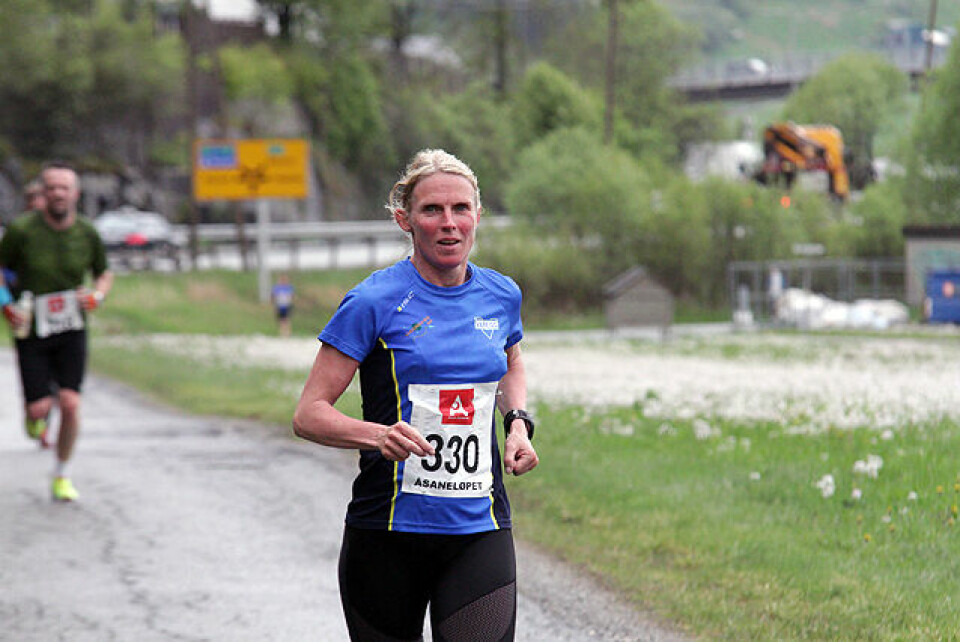 Sondre Øvre-Helland og Heidi Hestmark best i Åsaneløpet IMG_0476.jpg