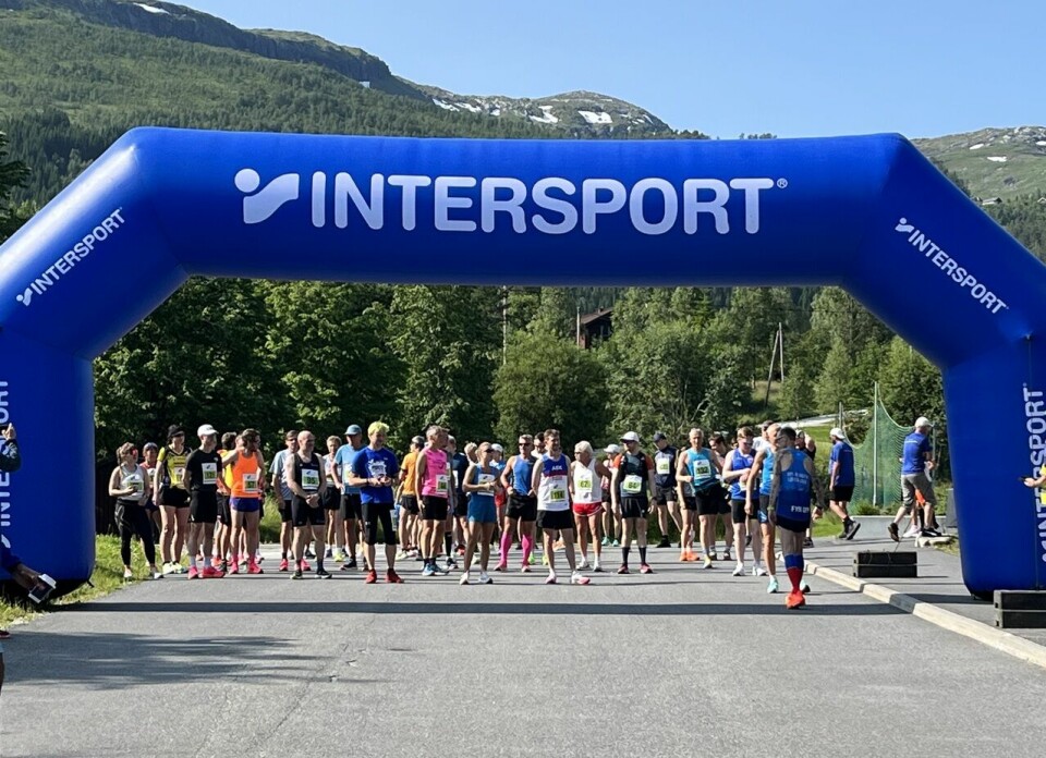 Deltakerrekord i 40-års jubileet for Jølster Maraton Start_maraton