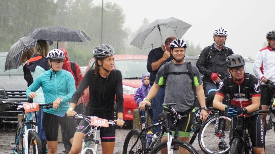 Action-Frank vant lengste løype i (våt) Hof Toppers Duathlon Helene_Grønseth.jpg