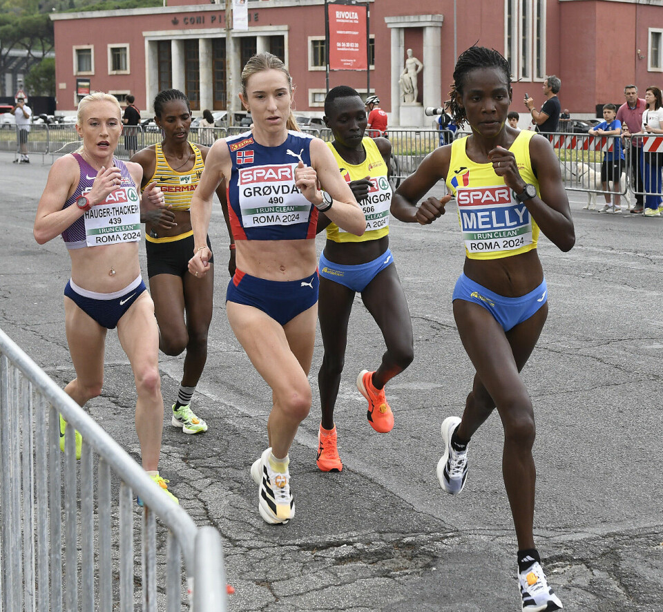 Karoline Bjerkeli Grøvdal tok EM-gull på halvmaraton teten-etter-12km_50D5325.jpg