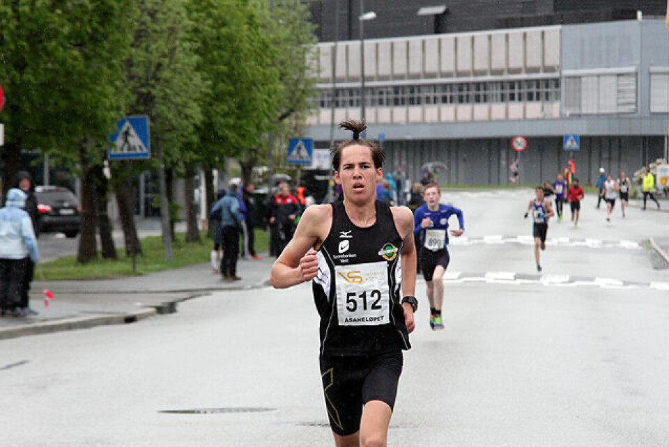 Sondre Øvre-Helland og Heidi Hestmark best i Åsaneløpet IMG_0679.jpg