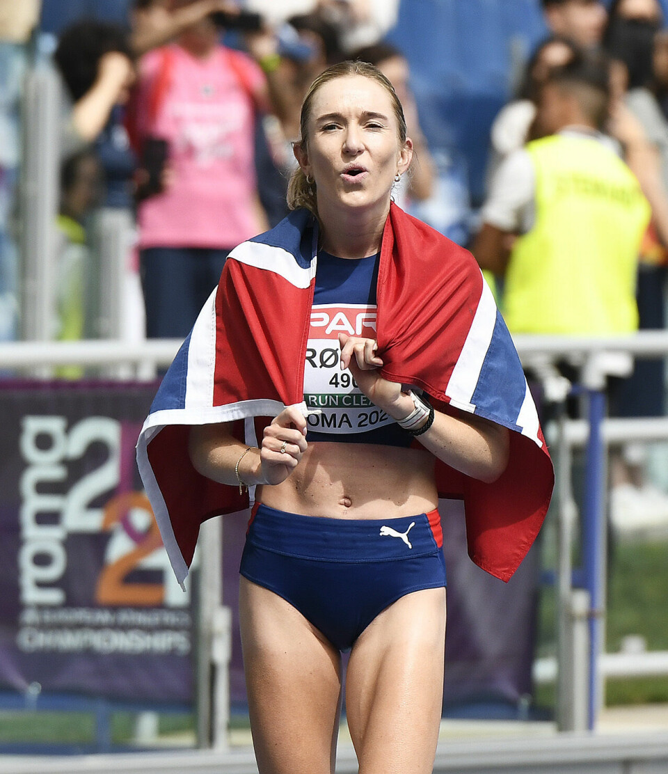 Karoline Bjerkeli Grøvdal tok EM-gull på halvmaraton grovdal-puster-lettet-ut-etter-seier_50D5578.jpg