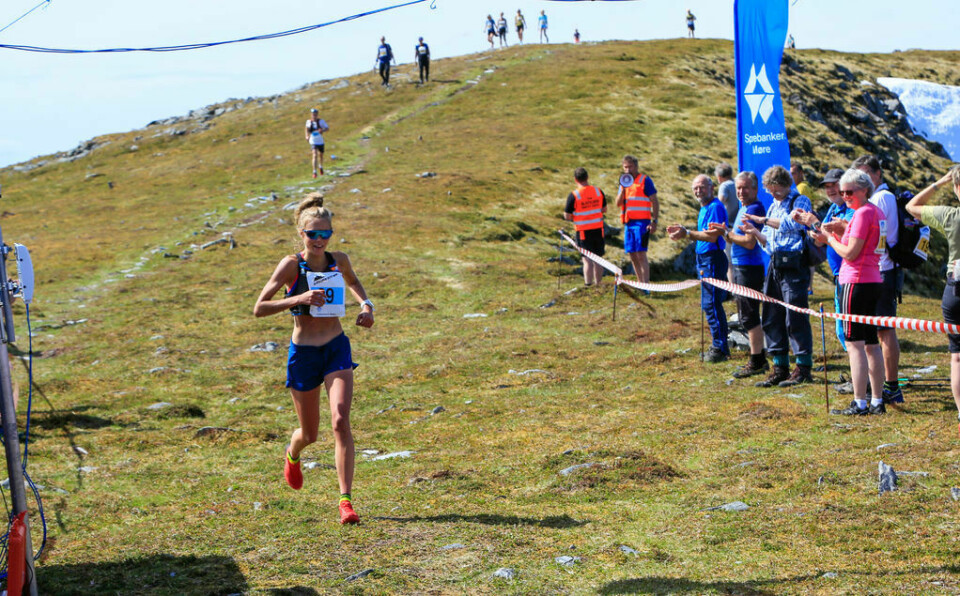 Løyperekordløpet i 2019 til Johanna Åström fra Dynafit. Foto: John Willy Klungre Løyperekordløpet i 2019 til Johanna Åström fra Dynafit. Foto: John Willy Klungre