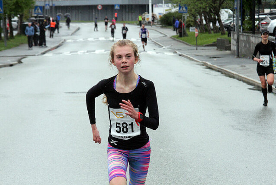 Sondre Øvre-Helland og Heidi Hestmark best i Åsaneløpet IMG_0726.jpg