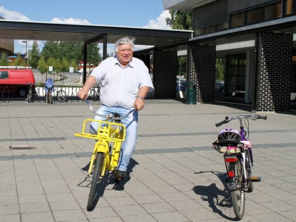Kondis støtter 'Sykkelbyen Jessheim' IMG_4014_Ordfører_Espelund_sykler.jpg