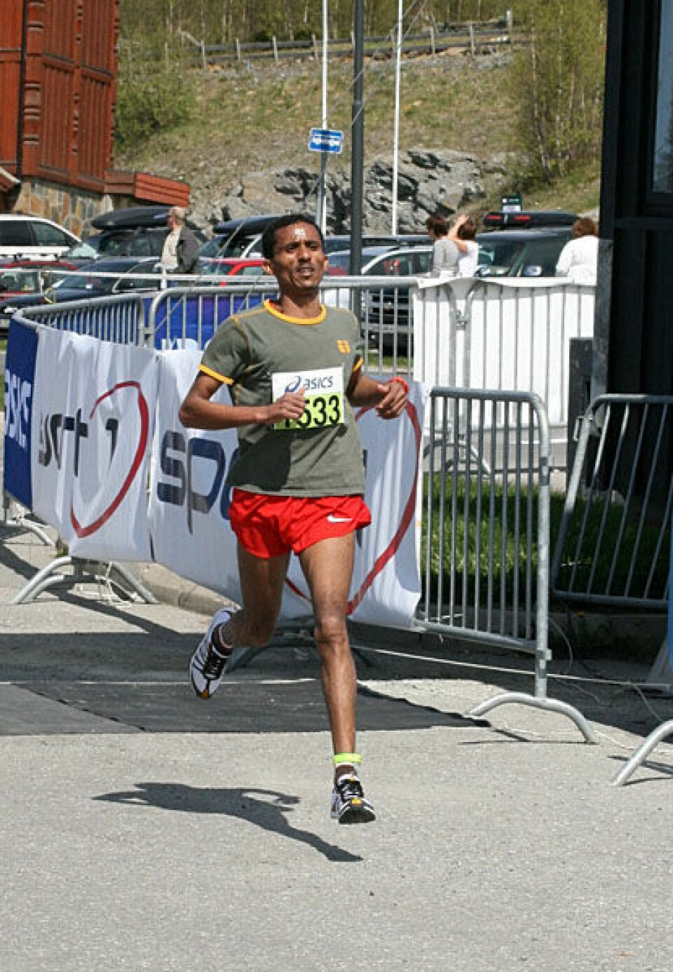 Det vindstille Fjellmaraton Alem_Adhanom_totalvinner_IMG_9623