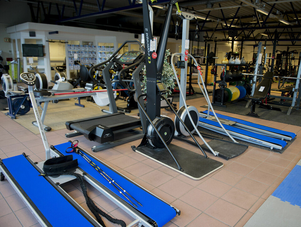 Trening på stakemaskin er god og effektiv trening når tiden ikke strekker til eller skiforholdene utendørs er dårlige. (Alle foto: Bjørn Johannessen) Trening på stakemaskin er god og effektiv trening når tiden ikke strekker til eller skiforholdene utendørs er dårlige. (Alle foto: Bjørn Johannessen)