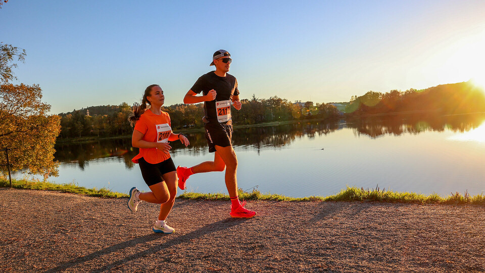 Løypen i Åsane Løpskarusell går i en fast trasé rundt Liavatnet i Åsane. Men det er ikke alltid at det er så fint vær som her, i september i fjor. (Foto: Arne Dag Myking) Løypen i Åsane Løpskarusell går i en fast trasé rundt Liavatnet i Åsane. Men det er ikke alltid at det er så fint vær som her, i september i fjor. (Foto: Arne Dag Myking)