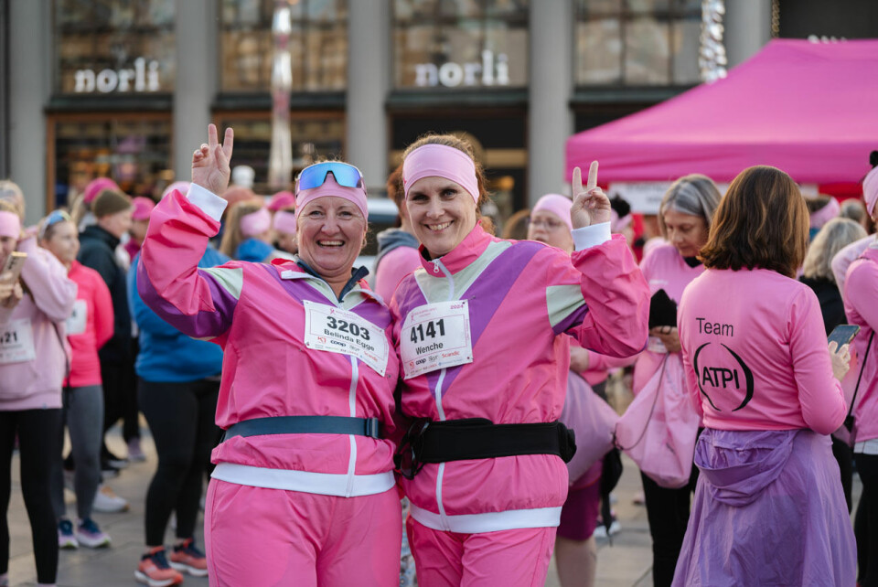 1831 løpere farget bergensgatene rosa Rosa sløyfe-løpet 2024_Foto Veronika Stuksrud - Fotova_002.jpg