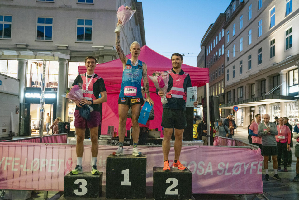 1831 løpere farget bergensgatene rosa Rosa sløyfe-løpet 2024_Foto Veronika Stuksrud - Fotova_060.jpg
