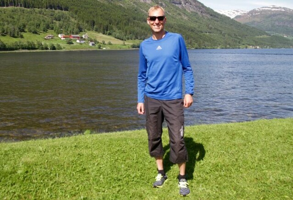 Sverre Gunnar Brunstad fra Velledalen i Sykkylven sprang jevne kilometer på 3.50 og vant med det maratondistansen Sverre Gunnar Brunstad fra Velledalen i Sykkylven sprang jevne kilometer på 3.50 og vant med det maratondistansen