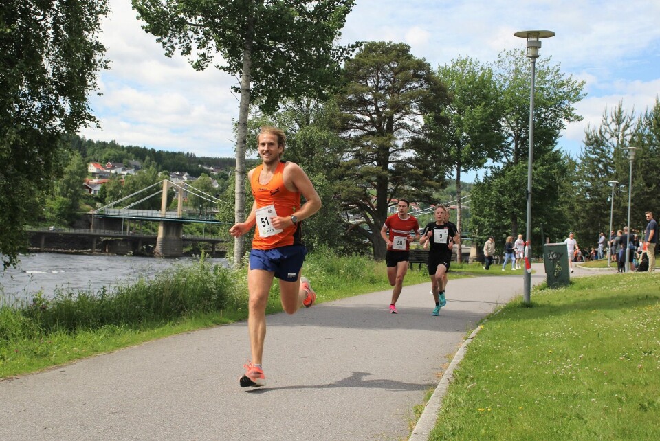 Thomas Asgautsen med både 1. og 2. plass i Sentrumsgateløpet Thomnas Asgautsen på 5 km.jpg