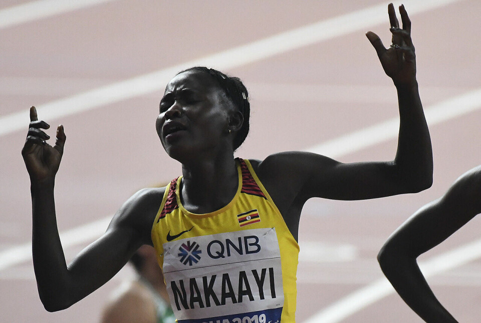 Ugandiske Nakaayi spurta ned den amerikanske favoritten på 800 m 800-nakaayi-maalgang-jubel_50D2019.jpg