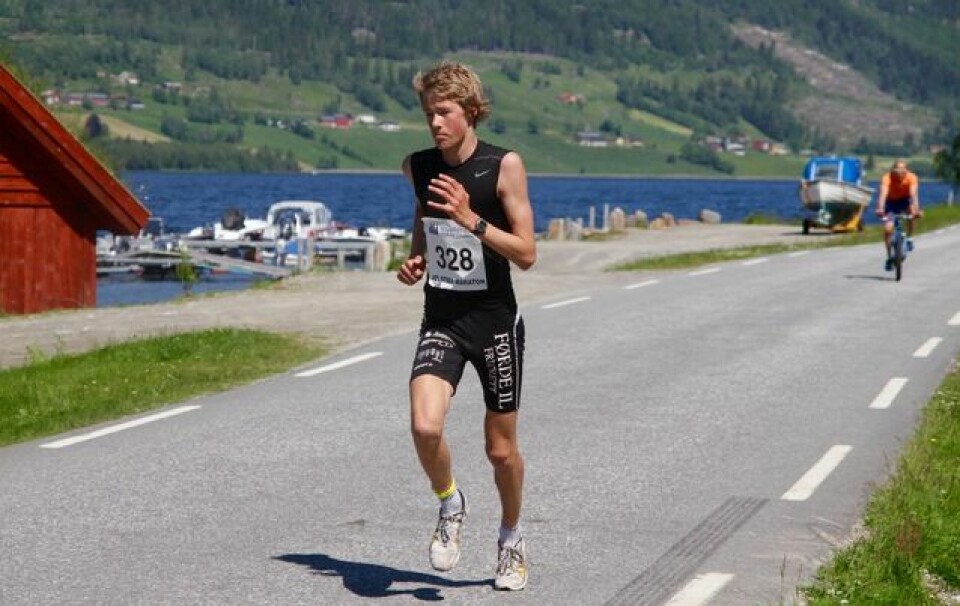 Sverre Gunnar Brunstad vant maraton i Jølster Vetle_Uhre_Hammersvik_5km