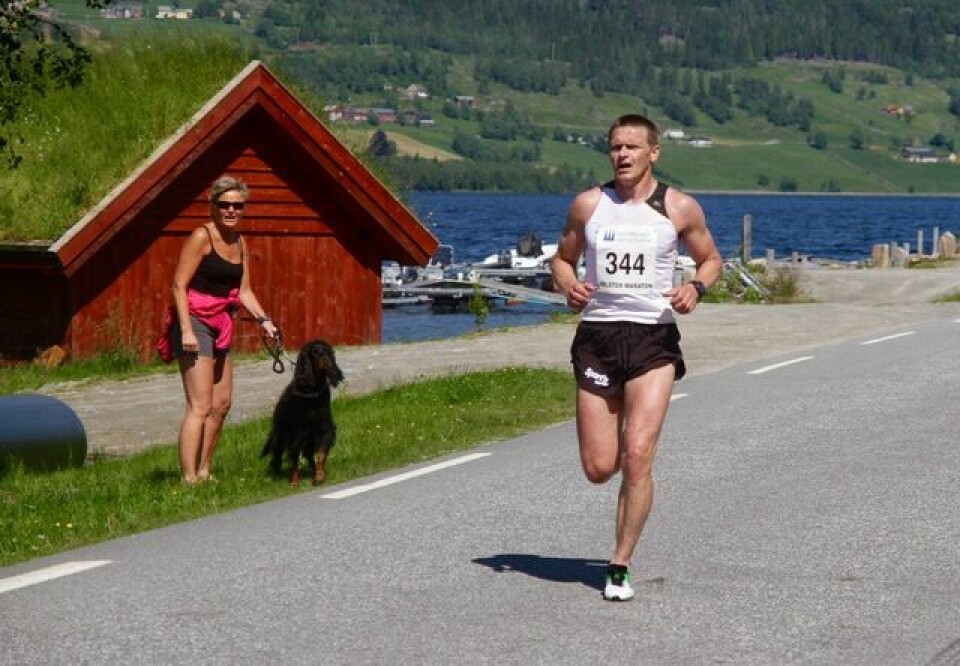 Sverre Gunnar Brunstad vant maraton i Jølster Odd_Arild_Loeseth_5km