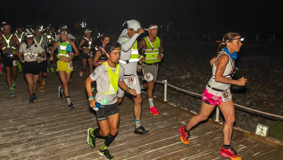 Les om Line Caliskaner og crewets vei til seier i Badwater135 Line i starten PNG Foto-Arnold Begay- Badwater.png