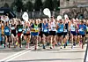 Faa starten med godt over 10 000 løpere bak startseilet. (Foto: Marathongruppen/Magnus Fröderberg)