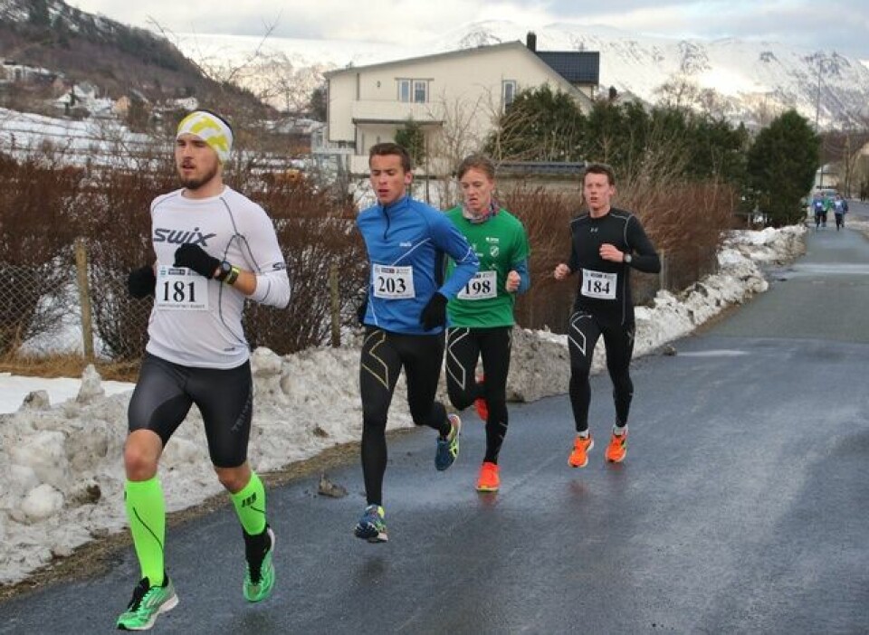 Iver Vattøy vant Grimstadvatnet rundt 05_4forste.jpg
