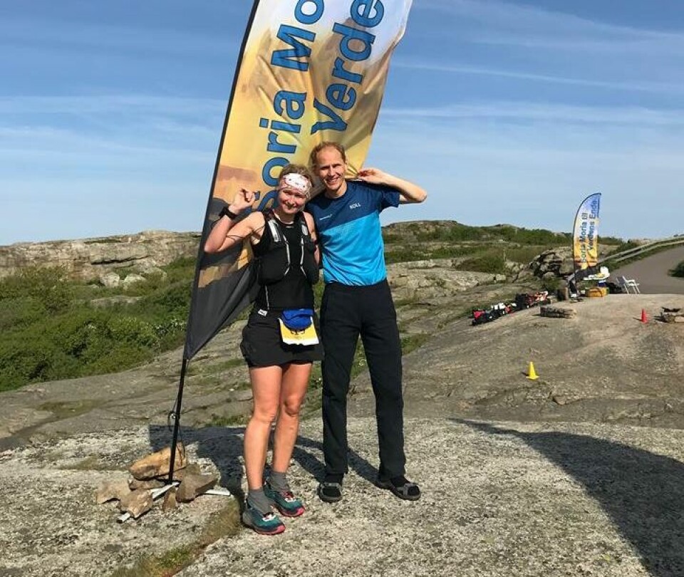 Helle Manvig som totalvant 50 miles og Rolv Skotheim som vant 100 miles løp inn til de to sterkeste prestasjonene ved Vippefyret på Tjøme. (Foto: Mona Kjeldsberg) Helle Manvig som totalvant 50 miles og Rolv Skotheim som vant 100 miles løp inn til de to sterkeste prestasjonene ved Vippefyret på Tjøme. (Foto: Mona Kjeldsberg)