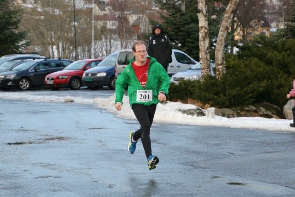 Iver Vattøy vant Grimstadvatnet rundt 25_Are_Uran.jpg