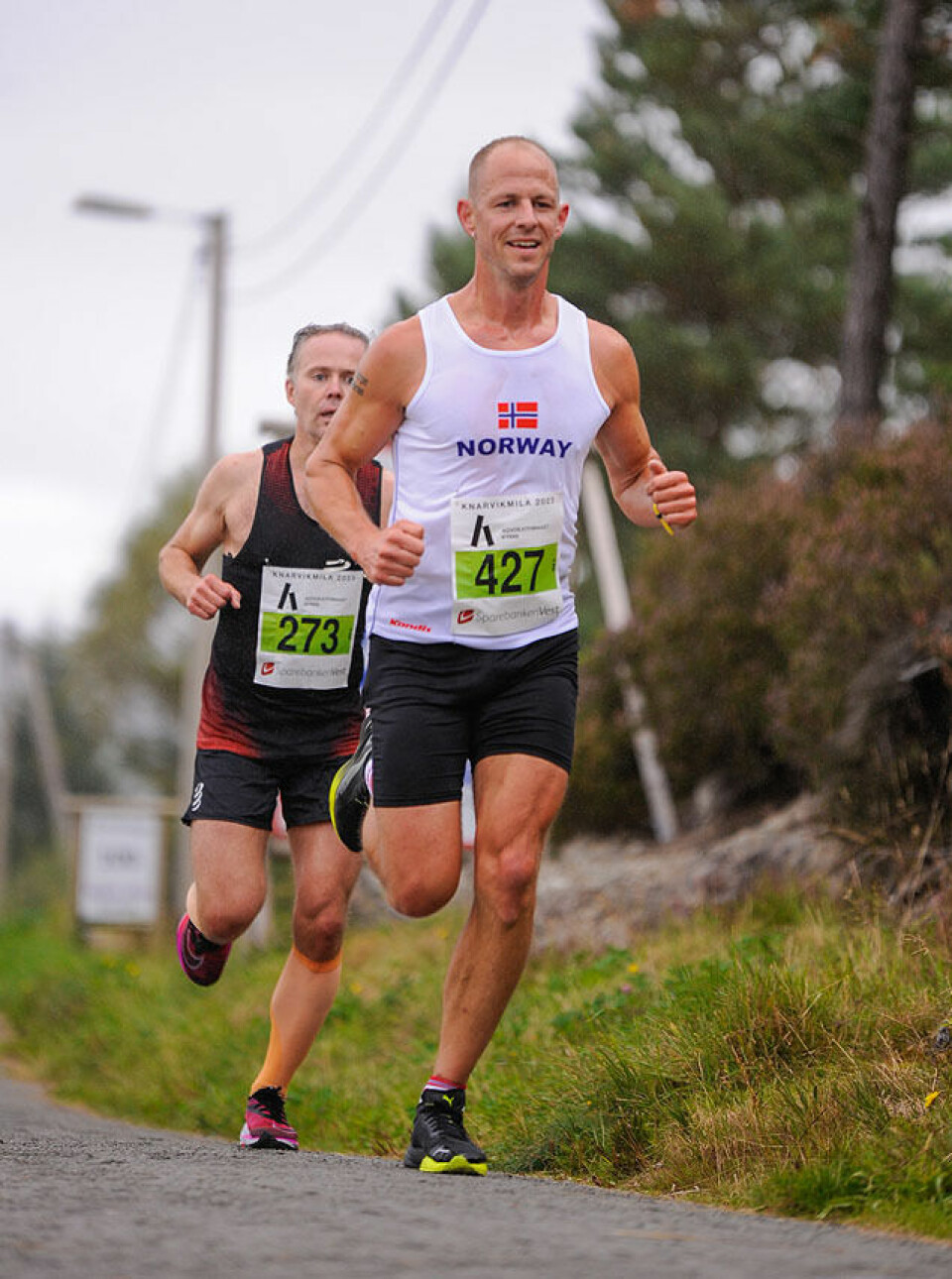 Favorittseire til Anita Iversen Lilleskare og Marius Sørli på Knarvikmila 5 km _DSC0597.jpg