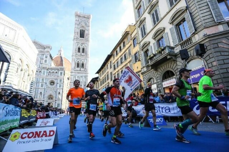 Fra årets Firenze Marathon som gikk under gode løpsforhold med delvis skyet vær og temperaturer rundt 10 grader. (Arrangørfoto) Fra årets Firenze Marathon som gikk under gode løpsforhold med delvis skyet vær og temperaturer rundt 10 grader. (Arrangørfoto)