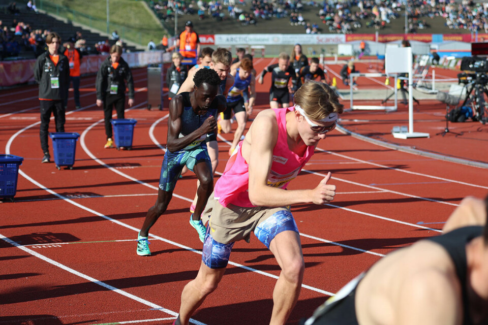 Kjempeløp på 800 meter av Tobias Grønstad 1U9A0512.jpg